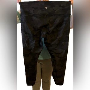LULULEMON WUNDER UNDER HIGH-RISE CROP 23" SIZE 14 NWOT
